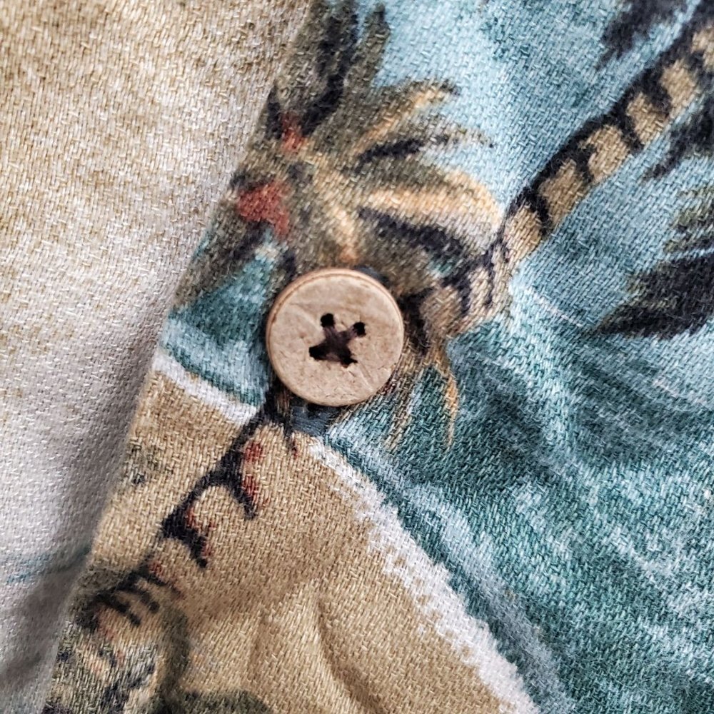 Cherokee Waikiki Wear Vintage Men's Blue Tan Hawaiian Wood Button Up Shirt Sz M - Picture 4 of 7
